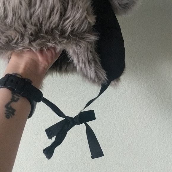 Fuzzy Hat with ears :3 - Picture 7 of 8